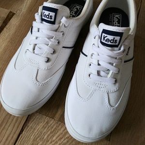 Women Sneakers